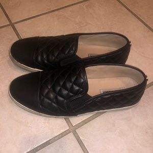 Steve Madden Black Leather Slip-ons